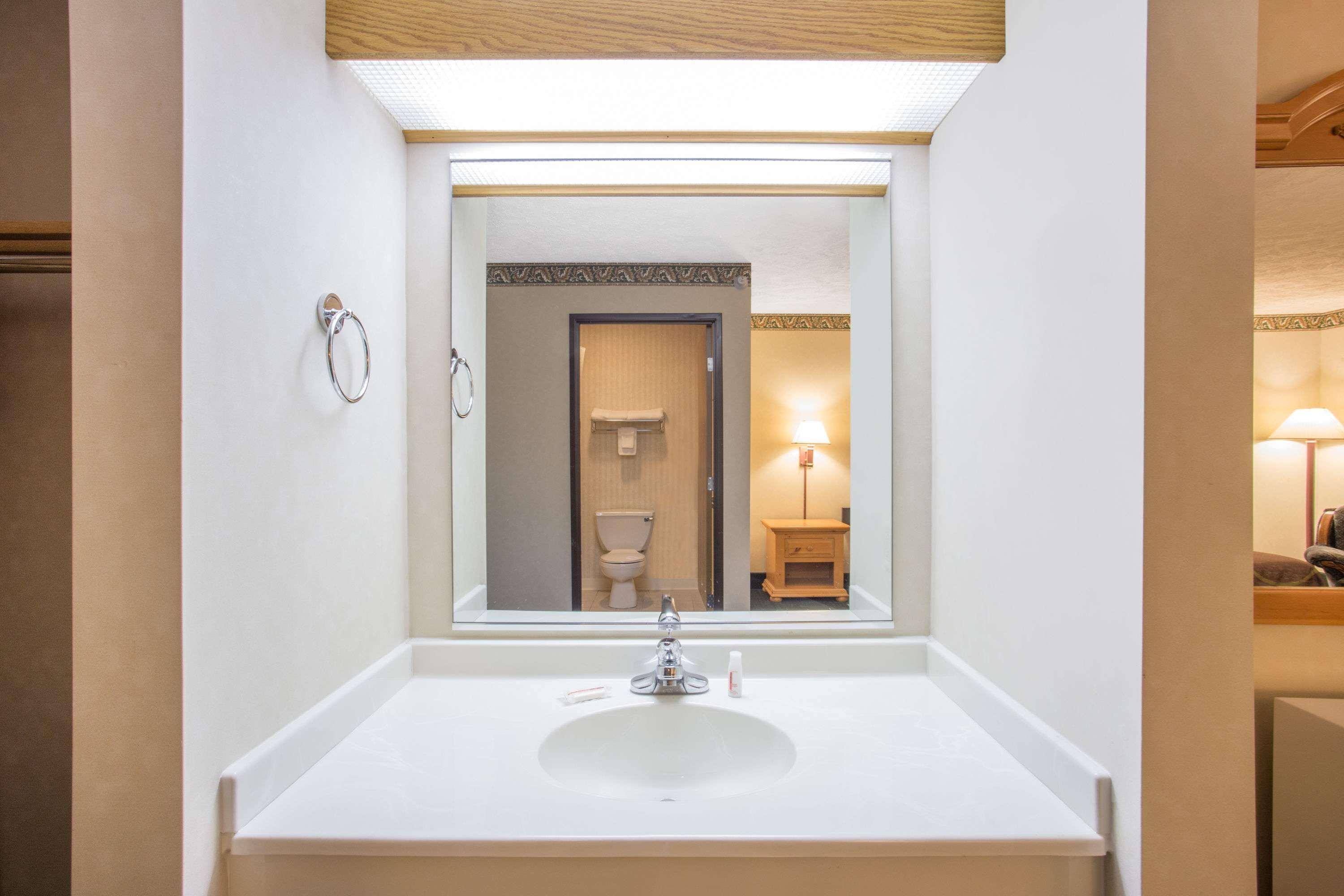 Burgundy Inn & Suites By Oyo El Paso 外观 照片