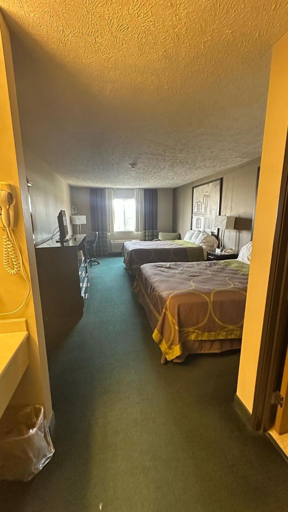 Burgundy Inn & Suites By Oyo El Paso 外观 照片